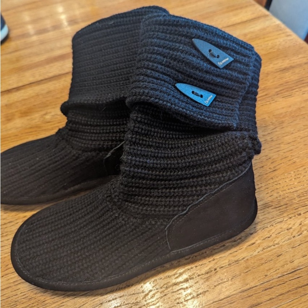 Bear paw Size 9 Women’s Boots
